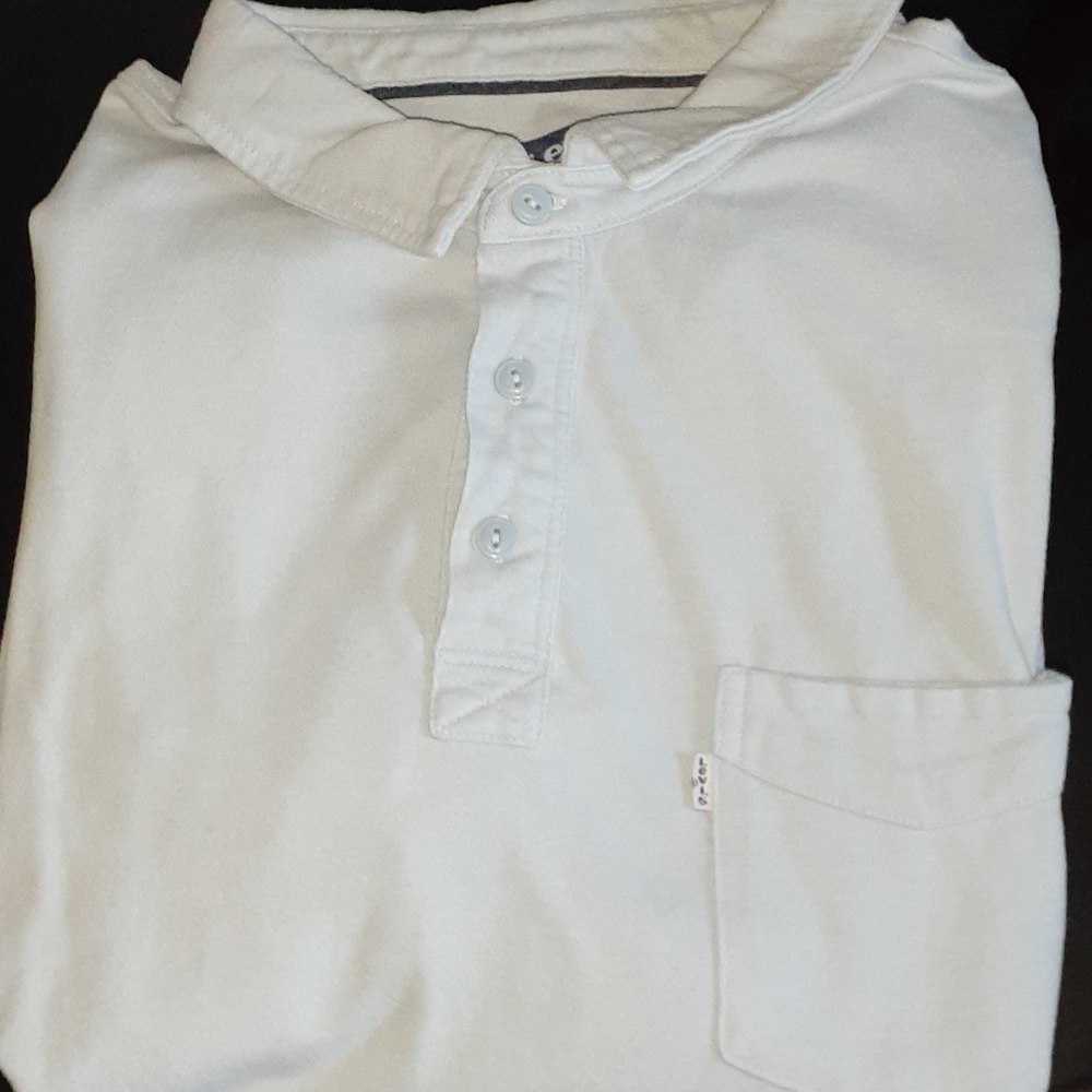 Levi's Tshirts